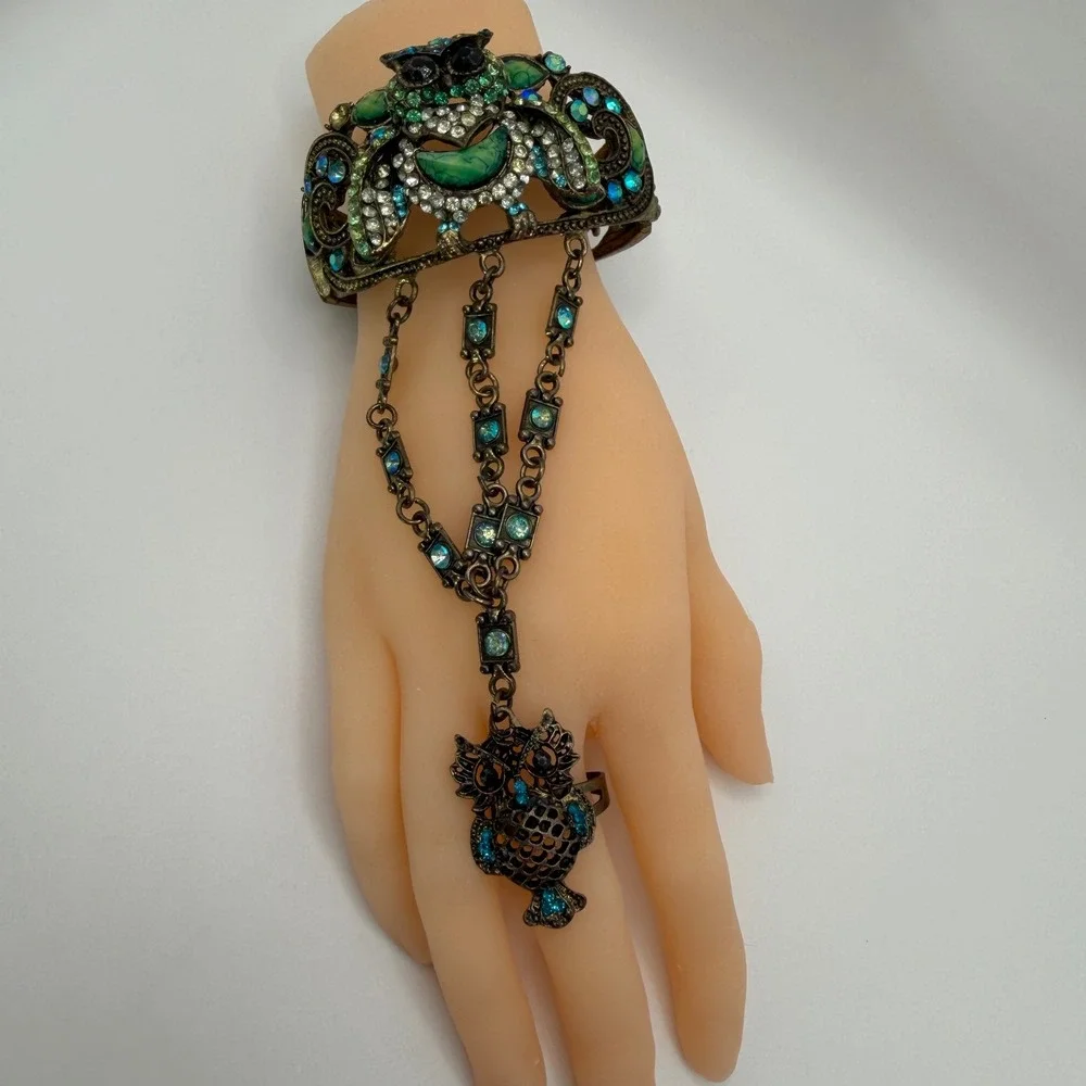 Vintage Style Owl Slave Bracelet Hand Flower Ring Set Green Blue Rhinestone Cuff